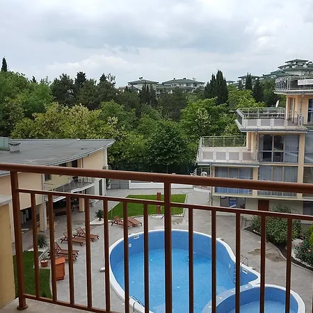 Studio In Dream Holiday Complex Ravda